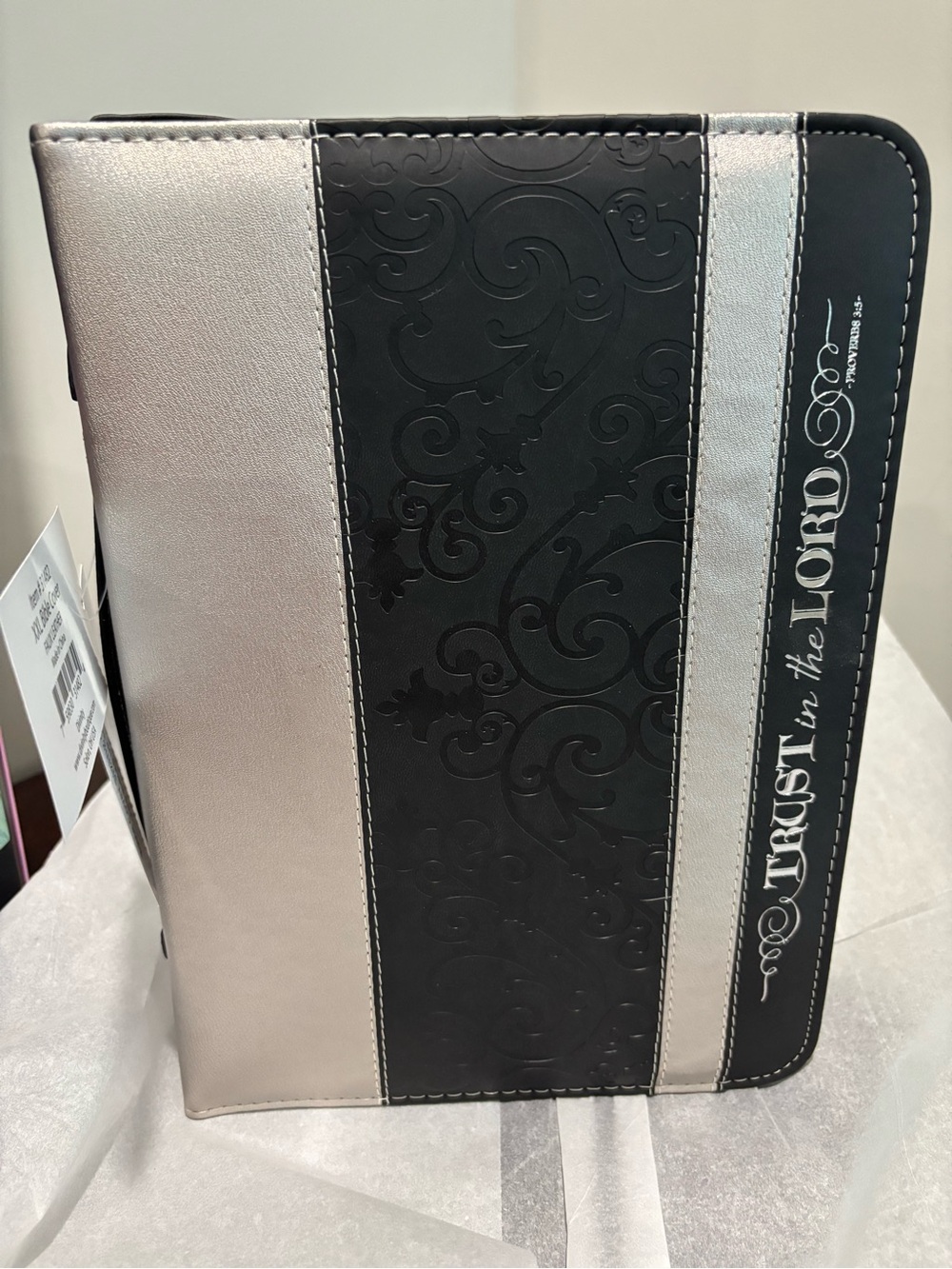Bible Cover - Trust in the Lord (Black & Silver)